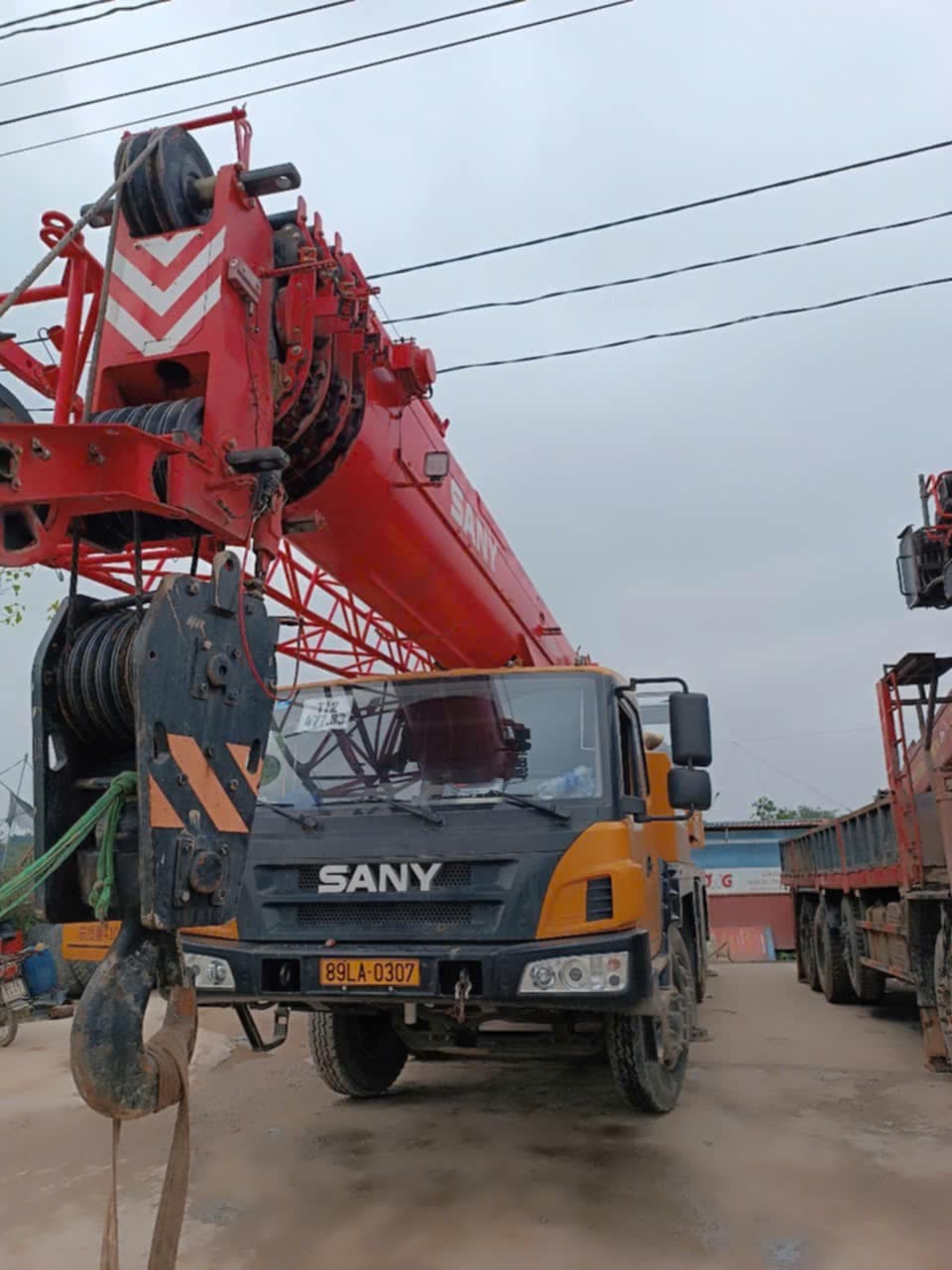 Xe cẩu chuyên dụng 55 tấn