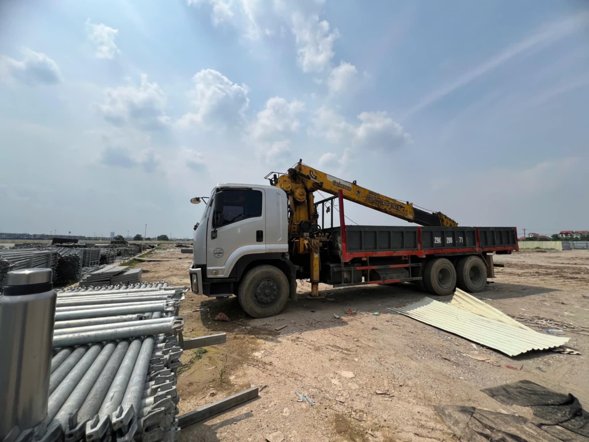 Xe cẩu tự hành 8 tấn